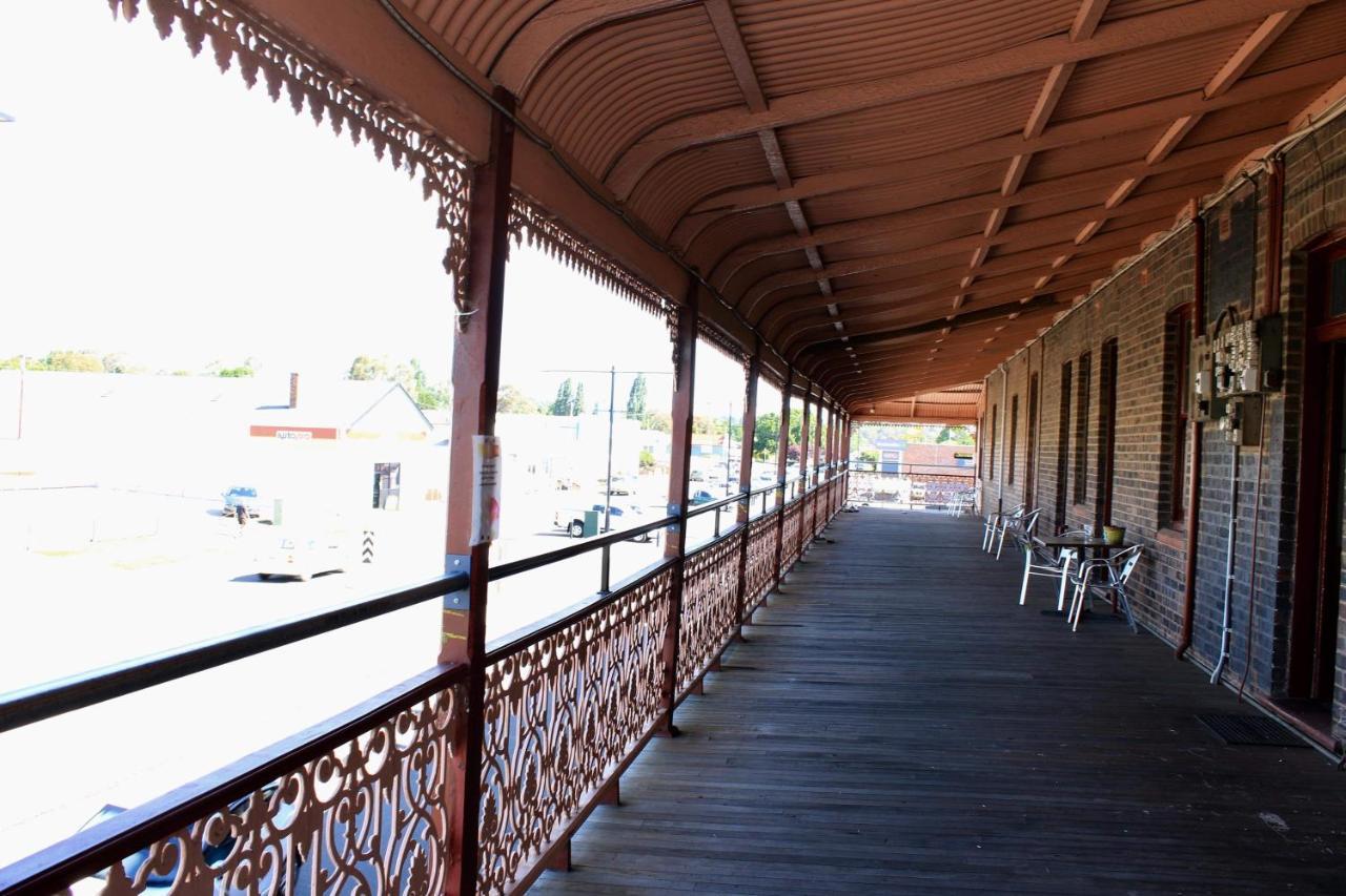 Club Hotel Glen Innes Eksteriør bilde