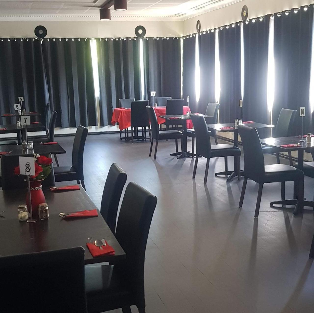Club Hotel Glen Innes Eksteriør bilde